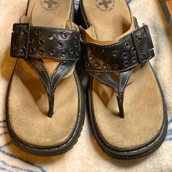 Dr. Martens Eartha Black Sandals Size 7 Excellent - Picture 6 of 7